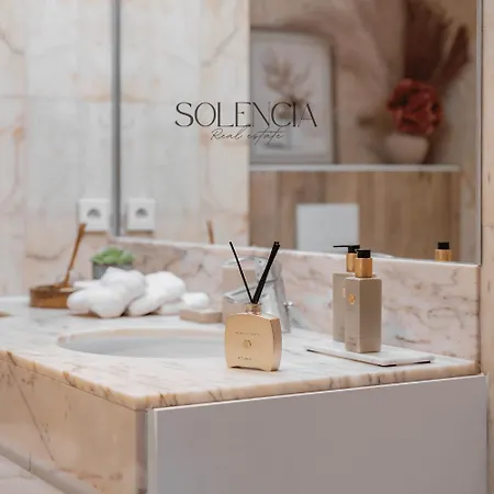 Appartement 2 Pieces Rue D'antibes - Climatisation